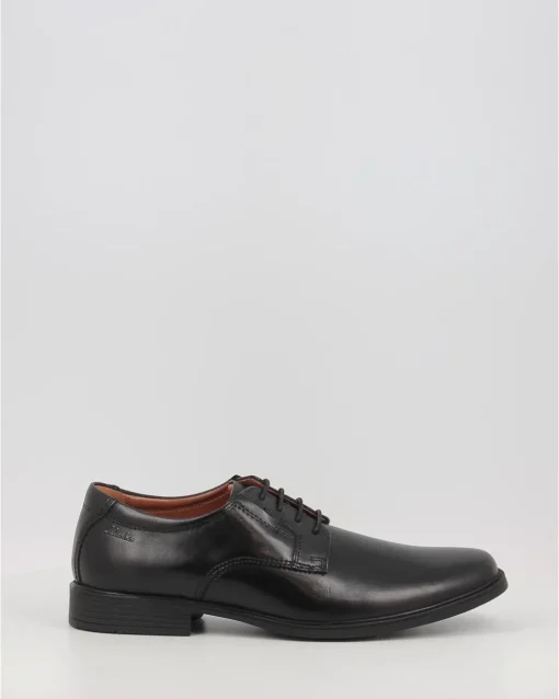 Zapatos Clarks Tilden Plain Negro